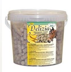 Pochoutka pro koně DELIZIA banán 3kg kbelík